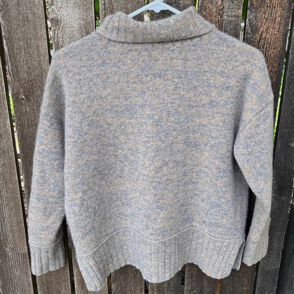 Charter Club Luxery 100% Cashmere Turtleneck Crop Sweater In Gray & Tan Sz M/L - Picture 7 of 13